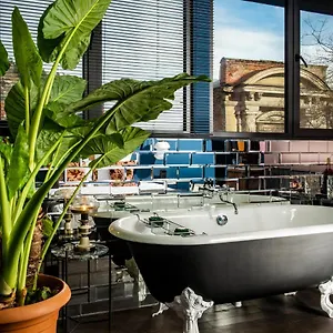 Otel Communal Sololaki, Tiflis